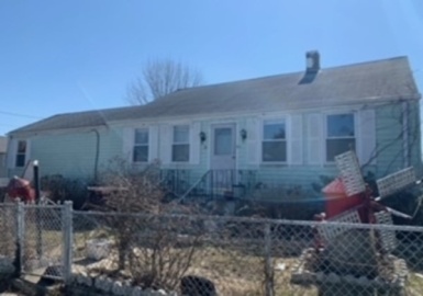 26 Rogers St, Dartmouth, Massachusetts 02748, 2 Bedrooms Bedrooms, 5 Rooms Rooms,2 BathroomsBathrooms,Residential,For Sale,Rogers St,73091134