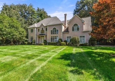 5 Andrea Drive, Hopkinton, Massachusetts 01748, 4 Bedrooms Bedrooms, 10 Rooms Rooms,3 BathroomsBathrooms,Residential,For Sale,Andrea Drive,73083997