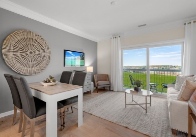 260 Martins Landing Way, North Reading, Massachusetts 01864, 1 Bedroom Bedrooms, 5 Rooms Rooms,1 BathroomBathrooms,Residential,For Sale,Martins Landing,Martins Landing Way,73159994