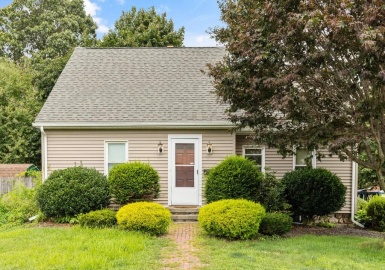 6 Arnold Rd, Worcester, Massachusetts 01607, 3 Bedrooms Bedrooms, 7 Rooms Rooms,1 BathroomBathrooms,Residential,For Sale,Arnold Rd,73149131