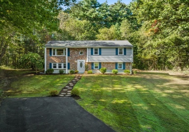 70 Pine Ridge Dr, Bridgewater, Massachusetts 02324, 3 Bedrooms Bedrooms, 7 Rooms Rooms,1.5 BathroomsBathrooms,Residential,For Sale,Pine Ridge Dr,73167011