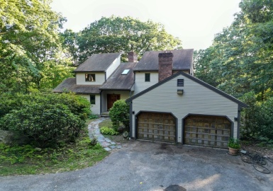 11 Salminen Dr, Leicester, Massachusetts 01524, 3 Bedrooms Bedrooms, 10 Rooms Rooms,3 BathroomsBathrooms,Residential,For Sale,Salminen Dr,73140956