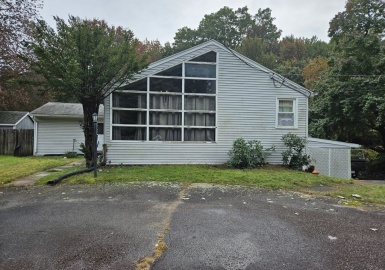 397 Southwick St, Agawam, Massachusetts 01030, 4 Bedrooms Bedrooms, 7 Rooms Rooms,2 BathroomsBathrooms,Residential,For Sale,Southwick St,73163609