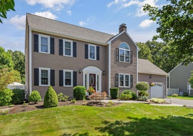 5 Catherine Avenue, Franklin, Massachusetts 02038, 4 Bedrooms Bedrooms, 10 Rooms Rooms,2.5 BathroomsBathrooms,Residential,For Sale,Catherine Avenue,73157882