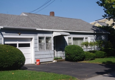 20 Erie Ave, Newburyport, Massachusetts 01950, 2 Bedrooms Bedrooms, 4 Rooms Rooms,1 BathroomBathrooms,Residential,For Sale,Erie Ave,73169618