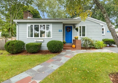 23 Birch Road, Waltham, Massachusetts 02451, 3 Bedrooms Bedrooms, 9 Rooms Rooms,2 BathroomsBathrooms,Residential,For Sale,Birch Road,73164476