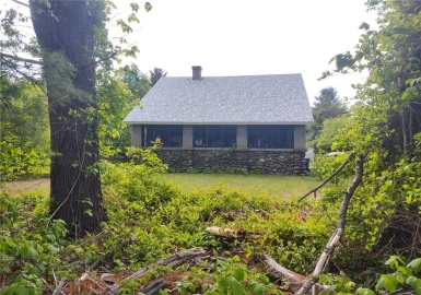 315 Woodland Ave, Seekonk, Massachusetts 02771, 4 Bedrooms Bedrooms, 8 Rooms Rooms,1 BathroomBathrooms,Residential,For Sale,Woodland Ave,73146489