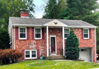 39 Carleton St, Attleboro, Massachusetts 02703, 3 Bedrooms Bedrooms, 7 Rooms Rooms,2 BathroomsBathrooms,Residential,For Sale,Carleton St,73160118