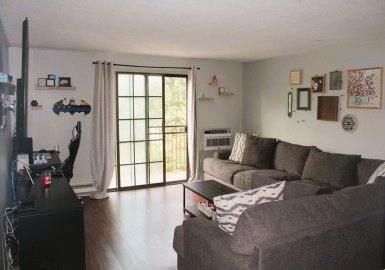1 Royal Crest Drive, Randolph, Massachusetts 02368, 1 Bedroom Bedrooms, 4 Rooms Rooms,1 BathroomBathrooms,Residential,For Sale,Royal Crest Randolph Condominium,Royal Crest Drive,73164472