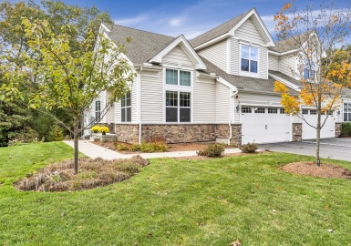 59 Ridgewood Drive, Stow, Massachusetts 01775, 2 Bedrooms Bedrooms, 6 Rooms Rooms,2.5 BathroomsBathrooms,Residential,For Sale,Ridgewood Drive,73176101