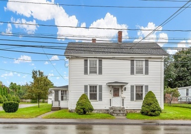 251 Calvary St, Waltham, Massachusetts 02453, 3 Bedrooms Bedrooms, 6 Rooms Rooms,1 BathroomBathrooms,Residential,For Sale,Calvary St,73160978