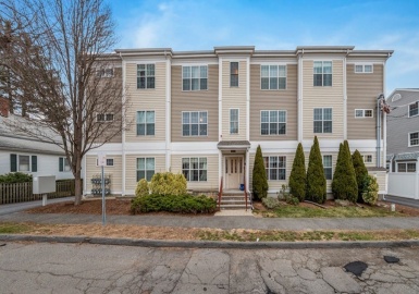 16 Margin St, Lynn, Massachusetts 01905, 3 Bedrooms Bedrooms, 5 Rooms Rooms,2 BathroomsBathrooms,Residential,For Sale,Saugus River Condo,Margin St,73155436