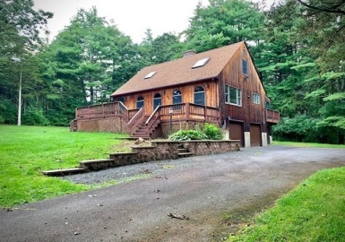 39 Old County Rd, South Hadley, Massachusetts 01075, 4 Bedrooms Bedrooms, 10 Rooms Rooms,2 BathroomsBathrooms,Residential,For Sale,Old County Rd,73151875