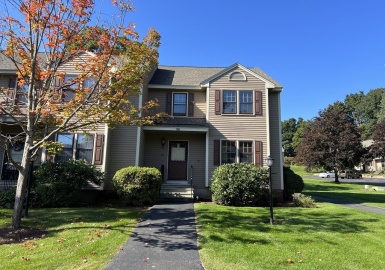 45 Washington St, Methuen, Massachusetts 01844, 2 Bedrooms Bedrooms, 5 Rooms Rooms,1.5 BathroomsBathrooms,Residential,For Sale,Royal Oaks,Washington St,73168192