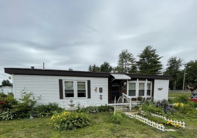 53 Warfield Dr, Westfield, Massachusetts 01085, 2 Bedrooms Bedrooms, 5 Rooms Rooms,2 BathroomsBathrooms,Residential,For Sale,Warfield Dr,73129090