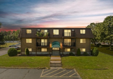 1 Karena Dr, Taunton, Massachusetts 02780, 2 Bedrooms Bedrooms, 4 Rooms Rooms,1 BathroomBathrooms,Residential,For Sale,Country Village Estates,Karena Dr,73162070