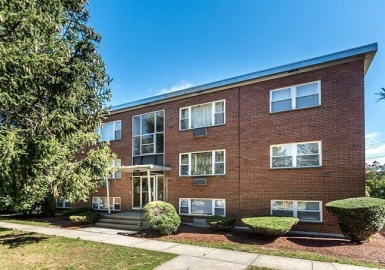 1105 Lexington, Waltham, Massachusetts 02452, 2 Bedrooms Bedrooms, 5 Rooms Rooms,1 BathroomBathrooms,Residential,For Sale,Gleanmeadow Condominium,Lexington,73163301