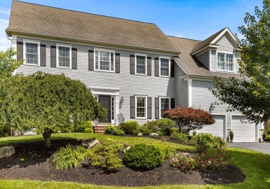 12 Hill Top Rd, Hingham, Massachusetts 02043, 5 Bedrooms Bedrooms, 12 Rooms Rooms,3 BathroomsBathrooms,Residential,For Sale,Hill Top Rd,73164343