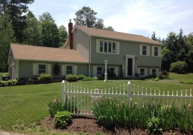 30 Meadow Rd, Ware, Massachusetts 01082, 3 Bedrooms Bedrooms, 8 Rooms Rooms,1.5 BathroomsBathrooms,Residential,For Sale,Meadow Rd,73164327