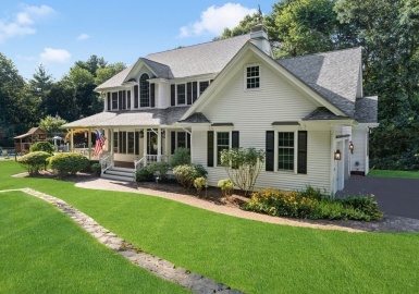 261 R East Street, Foxboro, Massachusetts 02065, 5 Bedrooms Bedrooms, 9 Rooms Rooms,3.5 BathroomsBathrooms,Residential,For Sale,East Street,73165705