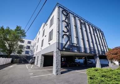932 Broadway, Chelsea, Massachusetts 02150, 1 Bedroom Bedrooms, 3 Rooms Rooms,1 BathroomBathrooms,Residential,For Sale,Broadway,73168615