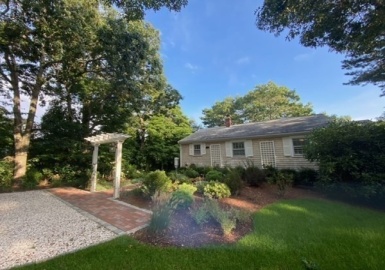 27 Uncatena Rd, Mashpee, Massachusetts 02649, 3 Bedrooms Bedrooms, 7 Rooms Rooms,3 BathroomsBathrooms,Residential,For Sale,Uncatena Rd,73154313