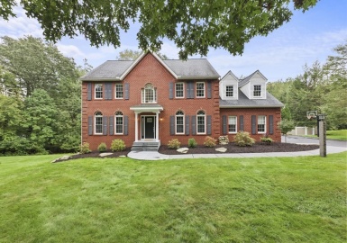 109 Adams Street, Westborough, Massachusetts 01581, 4 Bedrooms Bedrooms, 11 Rooms Rooms,3.5 BathroomsBathrooms,Residential,For Sale,Adams Street,73164252