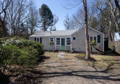 36 Neds Point Rd, Mattapoisett, Massachusetts 02739, 3 Bedrooms Bedrooms, 4 Rooms Rooms,1.5 BathroomsBathrooms,Residential,For Sale,Neds Point Rd,73152171