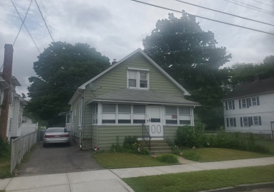 23 Audubon St, Springfield, Massachusetts 01108, 2 Bedrooms Bedrooms, 5 Rooms Rooms,1 BathroomBathrooms,Residential,For Sale,Audubon St,73130992
