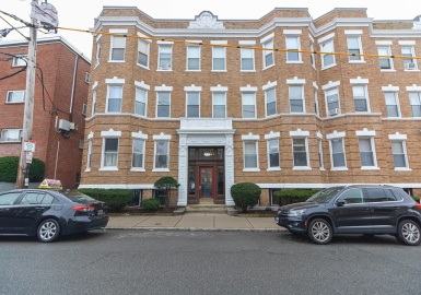 233 Kelton St, Boston, Massachusetts 02134, 2 Bedrooms Bedrooms, 4 Rooms Rooms,1 BathroomBathrooms,Residential,For Sale,Kelton St,73167187
