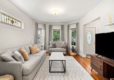 25-27 Melrose, Arlington, Massachusetts 02474, 3 Bedrooms Bedrooms, 7 Rooms Rooms,2 BathroomsBathrooms,Residential,For Sale,25-27 Melrose Street Condominium,Melrose,73164332