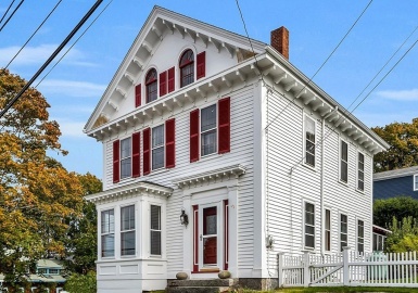 5 Pleasant St, Rockport, Massachusetts 01966, 5 Bedrooms Bedrooms, 11 Rooms Rooms,2.5 BathroomsBathrooms,Residential,For Sale,5 Pleasant Street Condominium,Pleasant St,73172213
