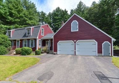 4 Matthew Drive, Franklin, Massachusetts 02038, 4 Bedrooms Bedrooms, 9 Rooms Rooms,2.5 BathroomsBathrooms,Residential,For Sale,Matthew Drive,73148732