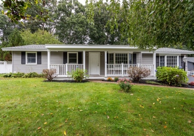 14 Fairbrook Road, Framingham, Massachusetts 01701, 3 Bedrooms Bedrooms, 6 Rooms Rooms,2 BathroomsBathrooms,Residential,For Sale,Fairbrook Road,73164248