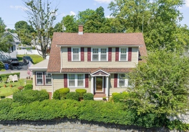 92 Squantum Street, Milton, Massachusetts 02186, 3 Bedrooms Bedrooms, 9 Rooms Rooms,2.5 BathroomsBathrooms,Residential,For Sale,Squantum Street,73142891