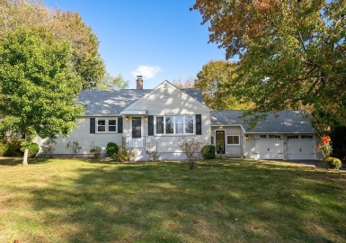 286 Lancaster Avenue, West Springfield, Massachusetts 01089, 3 Bedrooms Bedrooms, 7 Rooms Rooms,1.5 BathroomsBathrooms,Residential,For Sale,Lancaster Avenue,73170167