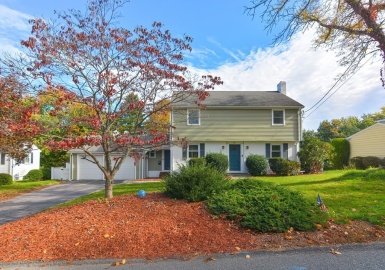 346 Highland St, Dedham, Massachusetts 02026, 4 Bedrooms Bedrooms, 7 Rooms Rooms,2 BathroomsBathrooms,Residential,For Sale,Highland St,73175286
