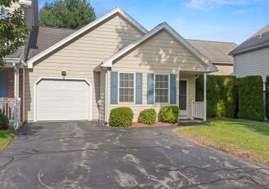 22 Fairway Dr, Tewksbury, Massachusetts 01876, 2 Bedrooms Bedrooms, 4 Rooms Rooms,1 BathroomBathrooms,Residential,For Sale,Eagles Landing Condominium Association,Fairway Dr,73156128