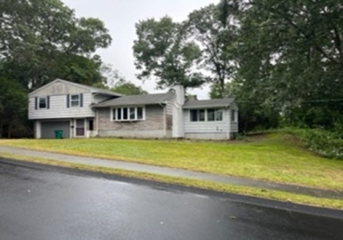65 Churchill Dr, Norwood, Massachusetts 02062, 3 Bedrooms Bedrooms, 7 Rooms Rooms,2 BathroomsBathrooms,Residential,For Sale,Churchill Dr,73164484