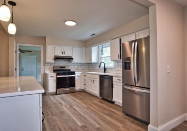 414 Gulf Rd West, Dartmouth, Massachusetts 02748, 3 Bedrooms Bedrooms, 6 Rooms Rooms,1.5 BathroomsBathrooms,Residential,For Sale,Gulf Rd West,73153484