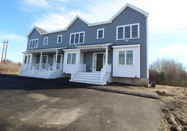 1005 Auburn Street, Whitman, Massachusetts 02382, 2 Bedrooms Bedrooms, 4 Rooms Rooms,1.5 BathroomsBathrooms,Residential,For Sale,Meadowview Gardens,Auburn Street,73108438