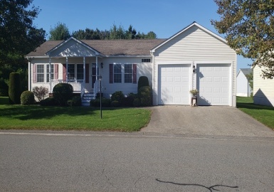 12 Stone Meadow Drive, Bridgewater, Massachusetts 02324, 2 Bedrooms Bedrooms, 6 Rooms Rooms,2 BathroomsBathrooms,Residential,For Sale,Stone Meadow Drive,73166000