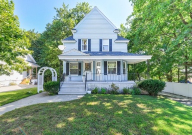 11 Brookside Ave, Worcester, Massachusetts 01602, 4 Bedrooms Bedrooms, 7 Rooms Rooms,2 BathroomsBathrooms,Residential,For Sale,Brookside Ave,73161728
