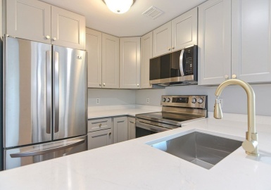 8-12 Museum Way, Cambridge, Massachusetts 02141, 2 Bedrooms Bedrooms, 4 Rooms Rooms,2 BathroomsBathrooms,Residential,For Sale,Regatta Riverview,Museum Way,73167459