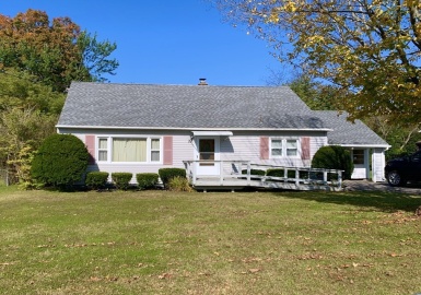 68 Anita Drive, Pittsfield, Massachusetts 01201, 3 Bedrooms Bedrooms, 6 Rooms Rooms,1.5 BathroomsBathrooms,Residential,For Sale,Anita Drive,73166419