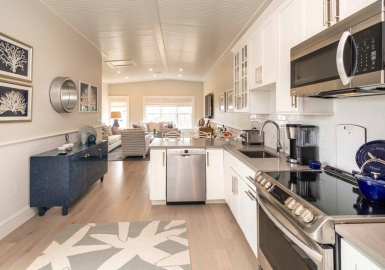One Mariners Landing, Edgartown, Massachusetts 02539, 2 Bedrooms Bedrooms, 3 Rooms Rooms,1 BathroomBathrooms,Residential,For Sale,Mariners Landing,73153958