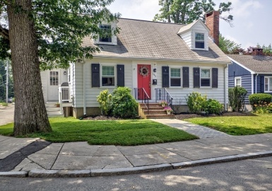 193 Saint Theresa Ave, Boston, Massachusetts 02132, 4 Bedrooms Bedrooms, 7 Rooms Rooms,2 BathroomsBathrooms,Residential,For Sale,Saint Theresa Ave,73132672