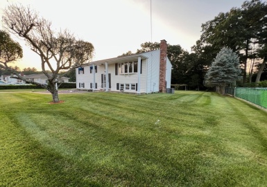 81 Donna, Taunton, Massachusetts 02780, 3 Bedrooms Bedrooms, 7 Rooms Rooms,2 BathroomsBathrooms,Residential,For Sale,Donna,73156328