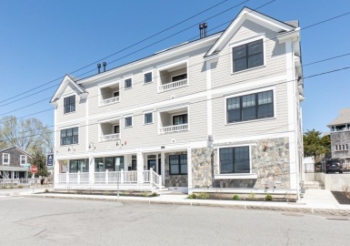 35 Fuller St., Gloucester, Massachusetts 01930, 2 Bedrooms Bedrooms, 5 Rooms Rooms,2 BathroomsBathrooms,Residential,For Sale,Beauport Shores Condominium,Fuller St.,73107213
