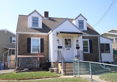 282 Squire Road, Revere, Massachusetts 02151, 2 Bedrooms Bedrooms, 5 Rooms Rooms,1.5 BathroomsBathrooms,Residential,For Sale,Squire Road,73160854